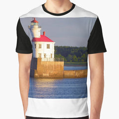DULUTH MN LIGHT HOUSE HARBOR Graphic T-Shirt