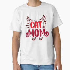 Cat Mom - Proud Cat Lovers Valentines Design Classic T-Shirt