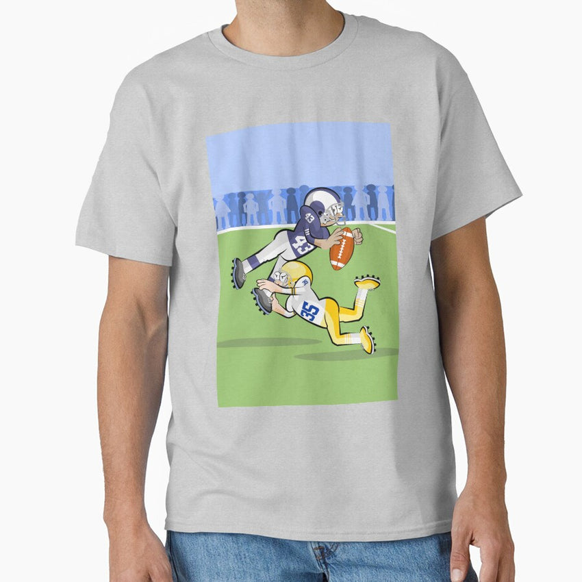 American football player catching the ball Classic T-Shirt