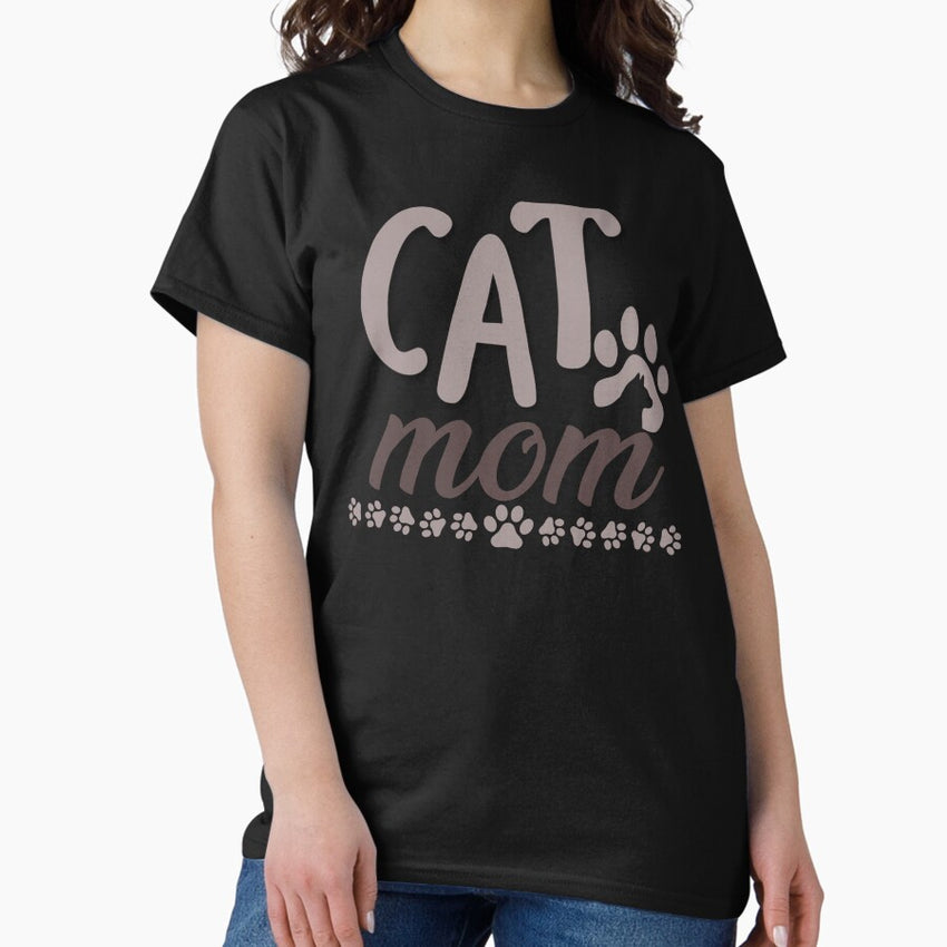 Cat Mom Cute for Cat and Pets Lovers Classic T-Shirt