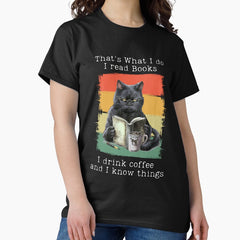 Funny Cat And Books T-shirt Classic T-Shirt