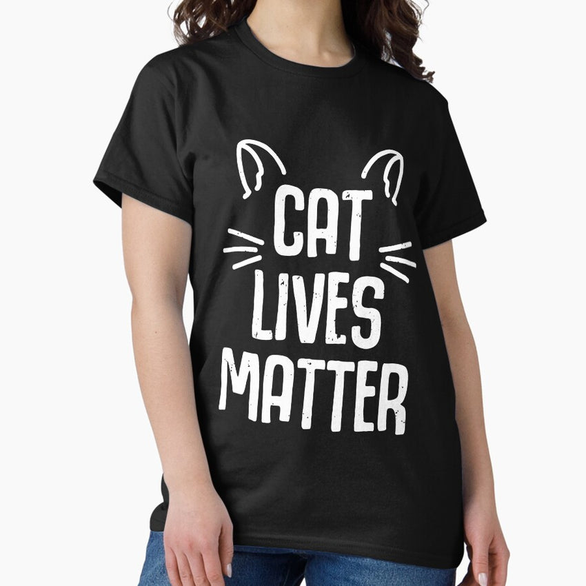 Cat Mom cats lives metter Classic T-Shirt