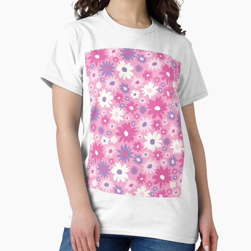RETRO GROOVY AND FUN FLOWERS PINK Classic T-Shirt