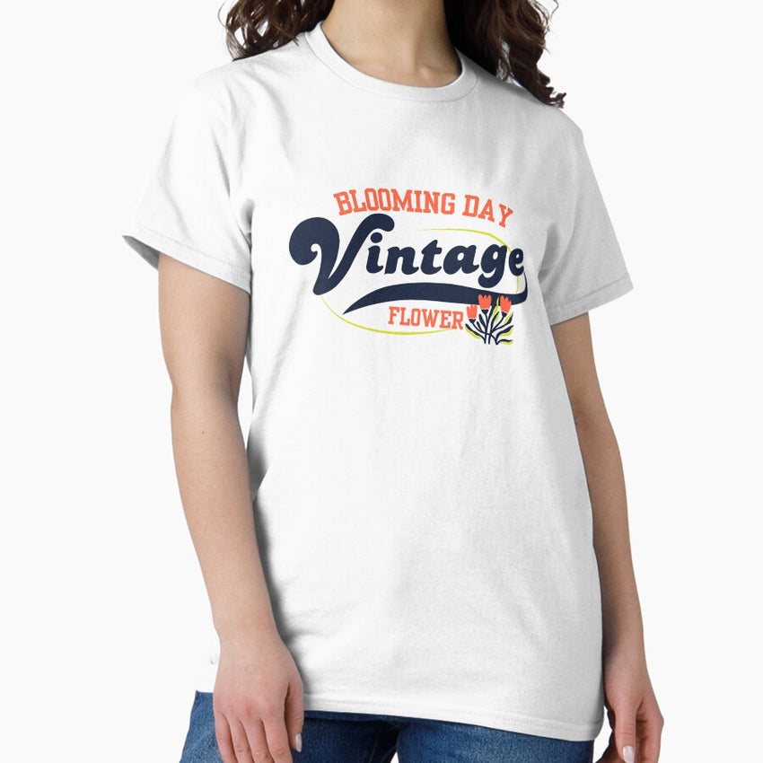 Retro Vintage Unique 80s Design Trendy Flower T-shirt Sticker Classic T-Shirt