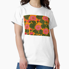 Bold Retro Floral Pattern – Pink Daisies on Orange Background Classic T-Shirt