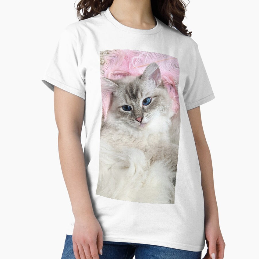 Saoirse the beautiful lynx ragdoll queen cat Classic T-Shirt