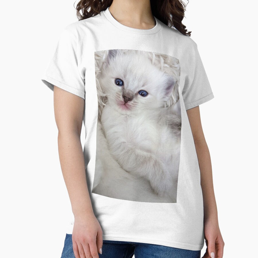 Lynx ragdoll kitten baby girl Classic T-Shirt