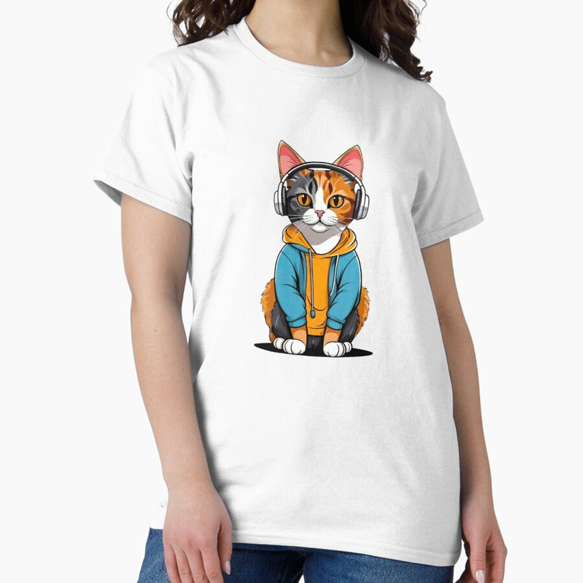 Cute cat mom tortie wear headphone Classic T-Shirt