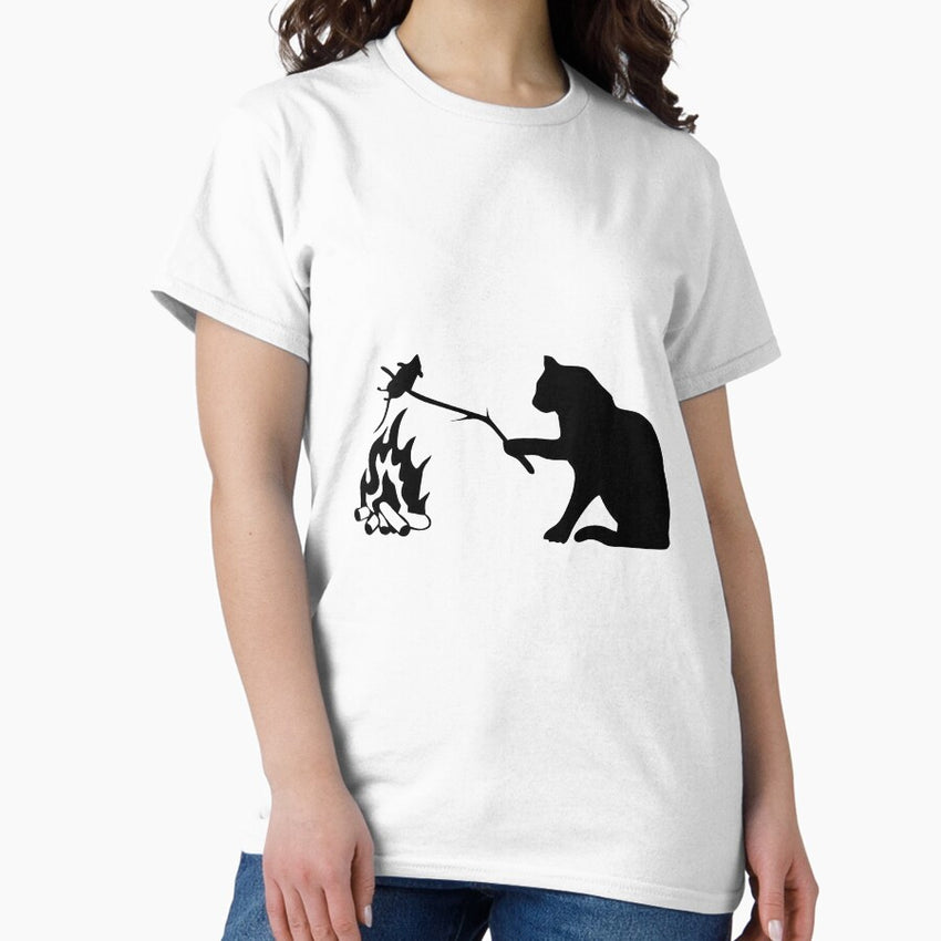 Funny cat roasting a mouse Classic T-Shirt