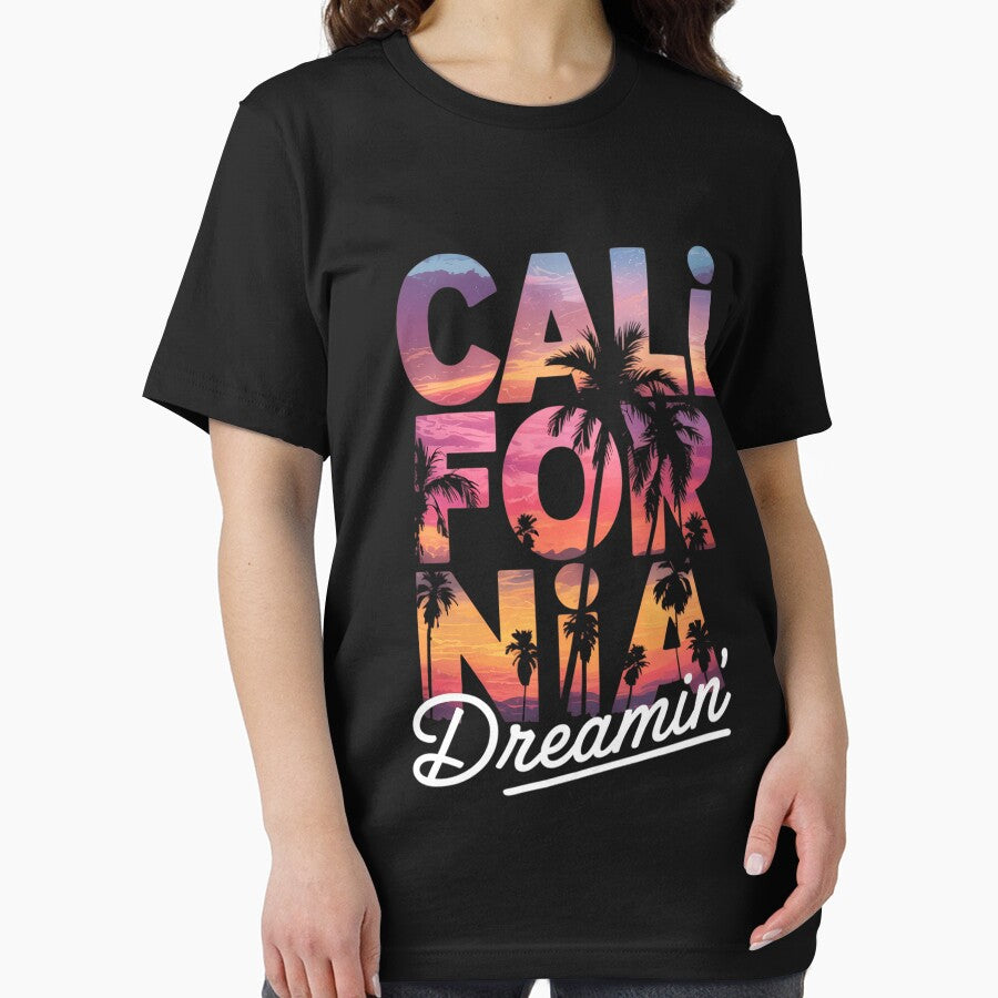California Dreaming Beach Palm Tree Summer Vacation Surfing Essential T-Shirt
