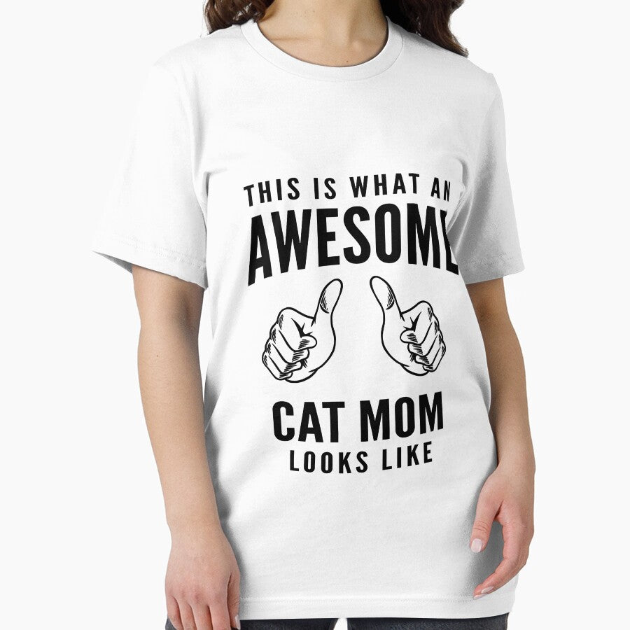 This Is What An Awesome Cat Mom Looks Like Essential T-Shirt