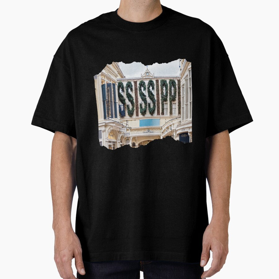 MISSISSIPPI 24 9 Oversized T-Shirt