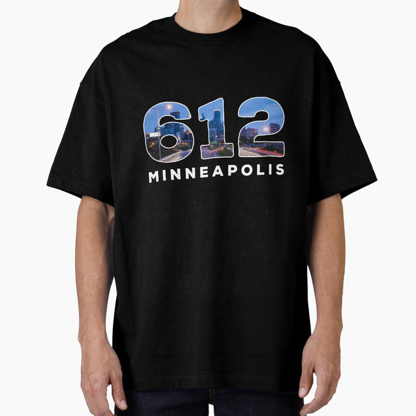 612 Minneapolis St Paul Skyline Design Oversized T Shirt