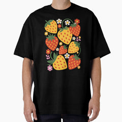 groovy strawberries Oversized T-Shirt