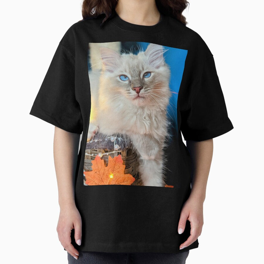 Beautiful lynx kitten Oversized T-Shirt
