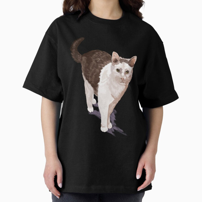Martini full body - grey spotted cow cat portrait Oversized T-Shirt