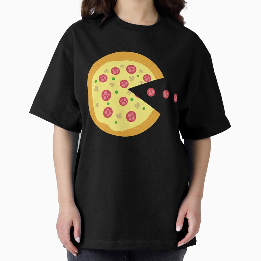 Pizza eats salami Oversized T-Shirt